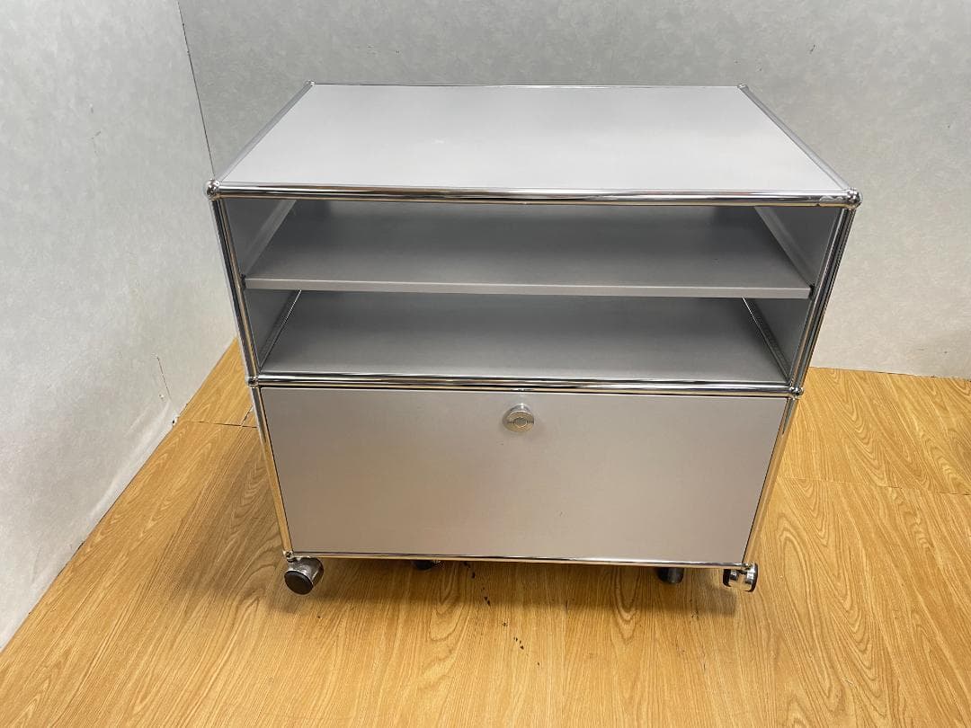 K★★154 USMハラー　キャビネット キャスター付き 2段