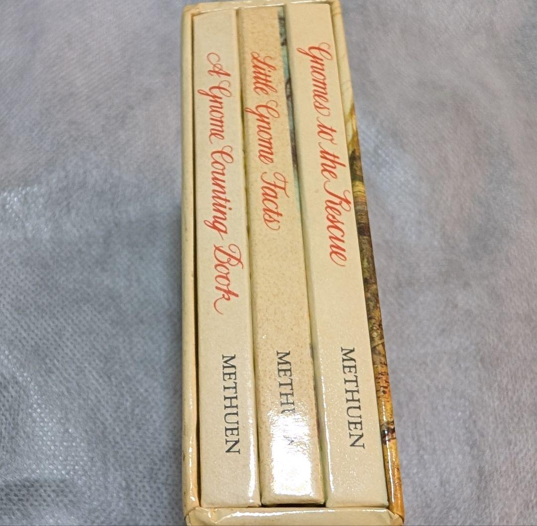 ヴィンテージ絵本Teeny Tiny Gnome Tomes