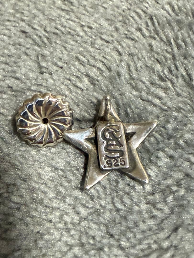 コディサンダーソン スター ピアス 片耳のみ