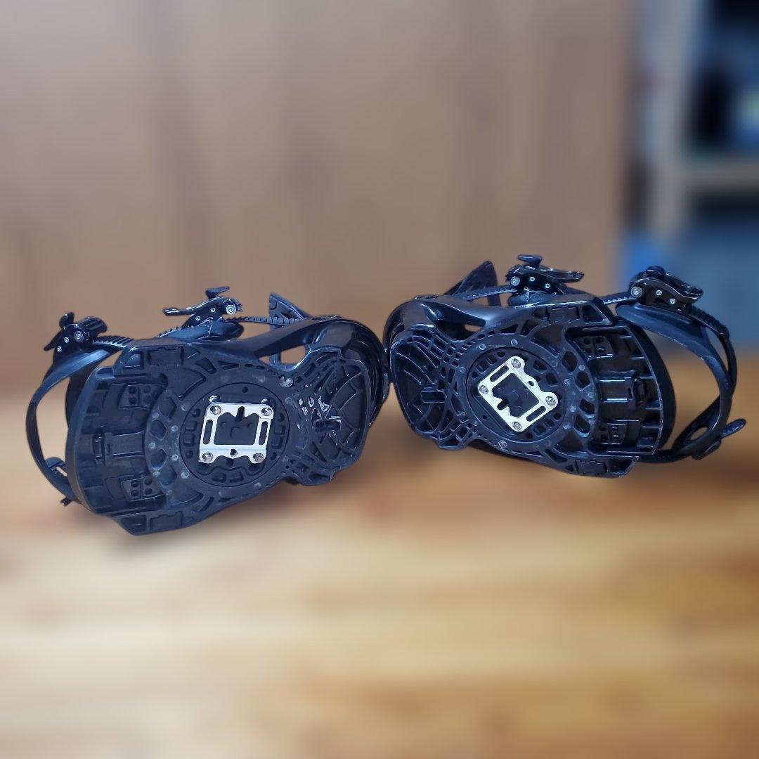 SALOMON スノーボードビンディング S/Mサイズ！ BD2602