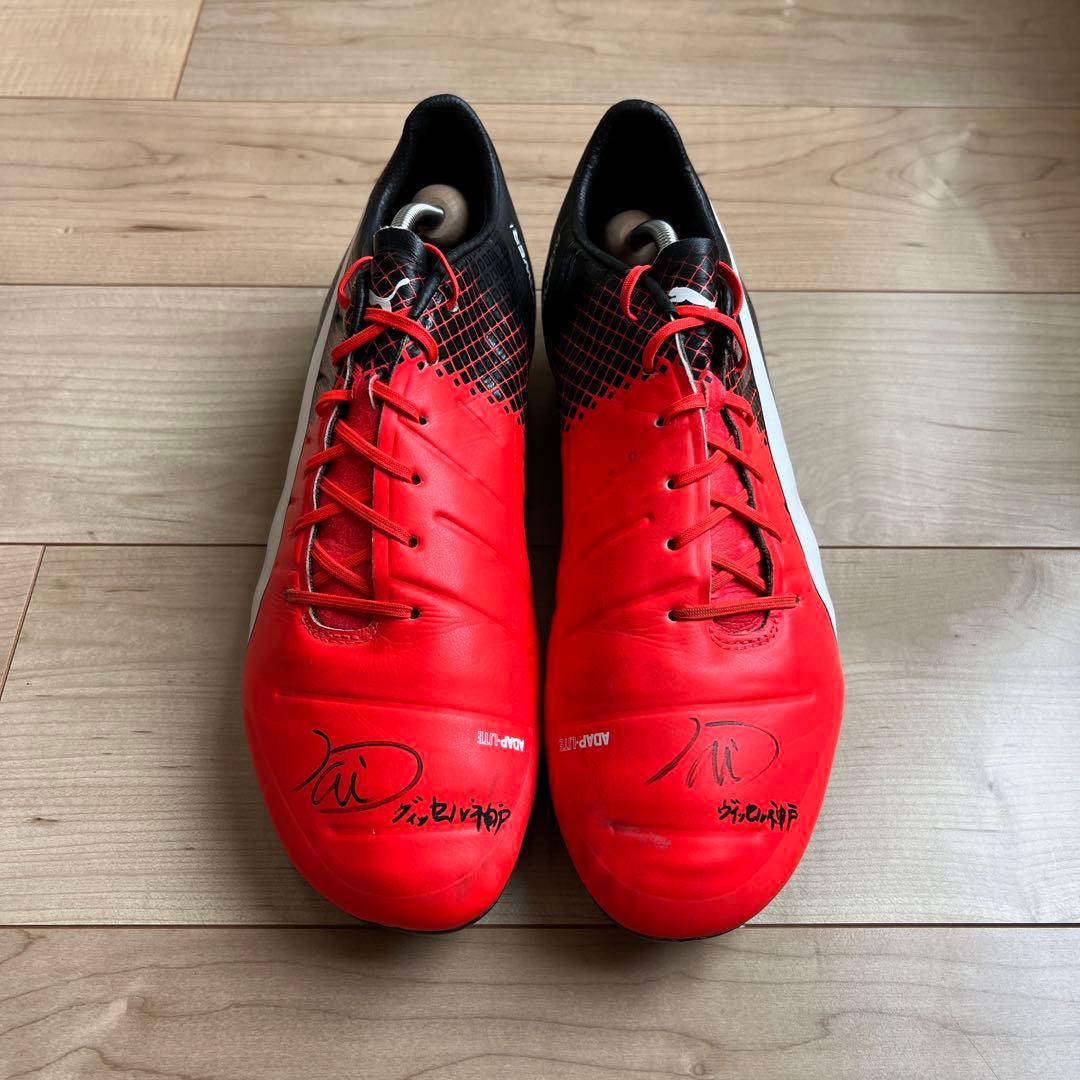 前川黛也選手　サイン入りシューズ　実使用品