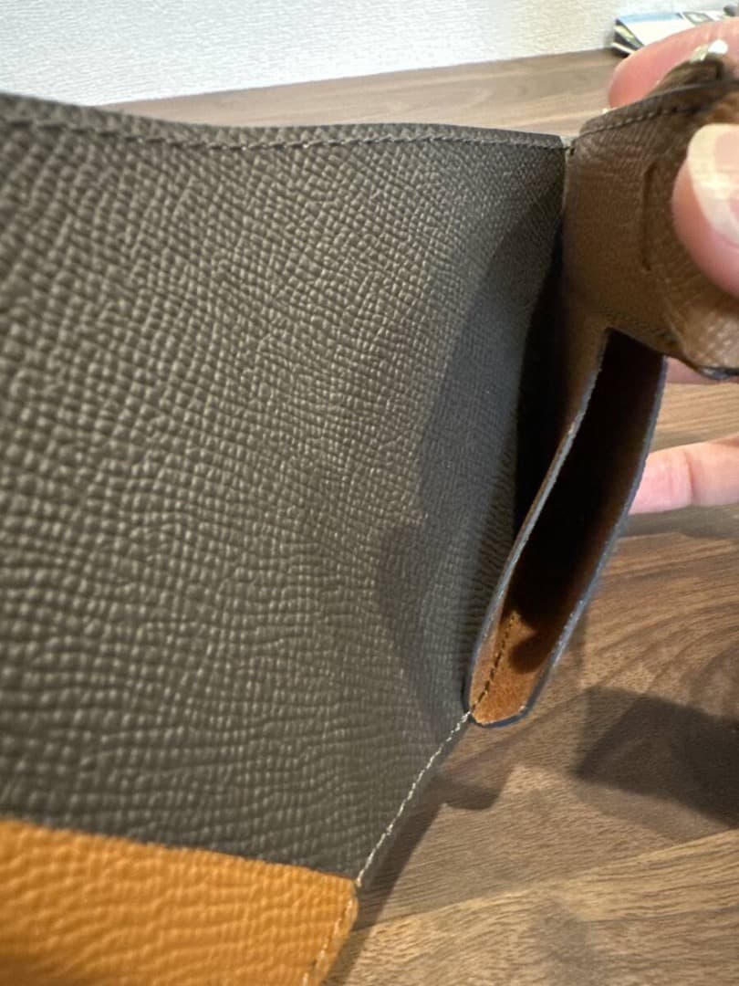 小さく薄い財布SAKU ver.3 Plus VeauEpsom