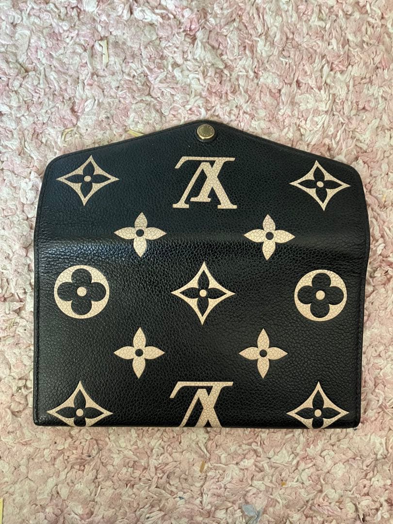 ポルトフォイユ・サラ