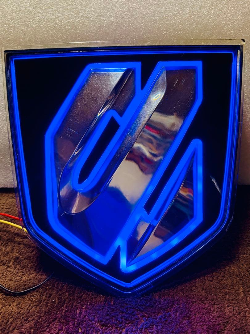 【超レア！】30アルファード後期専用 光るエンブレム