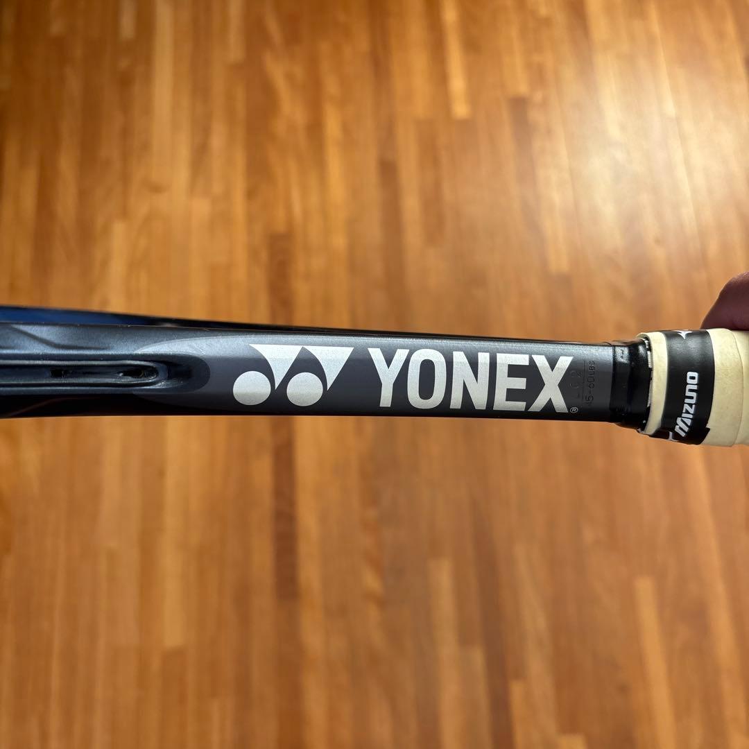 YONEX VCORE PRO テニスラケット G2