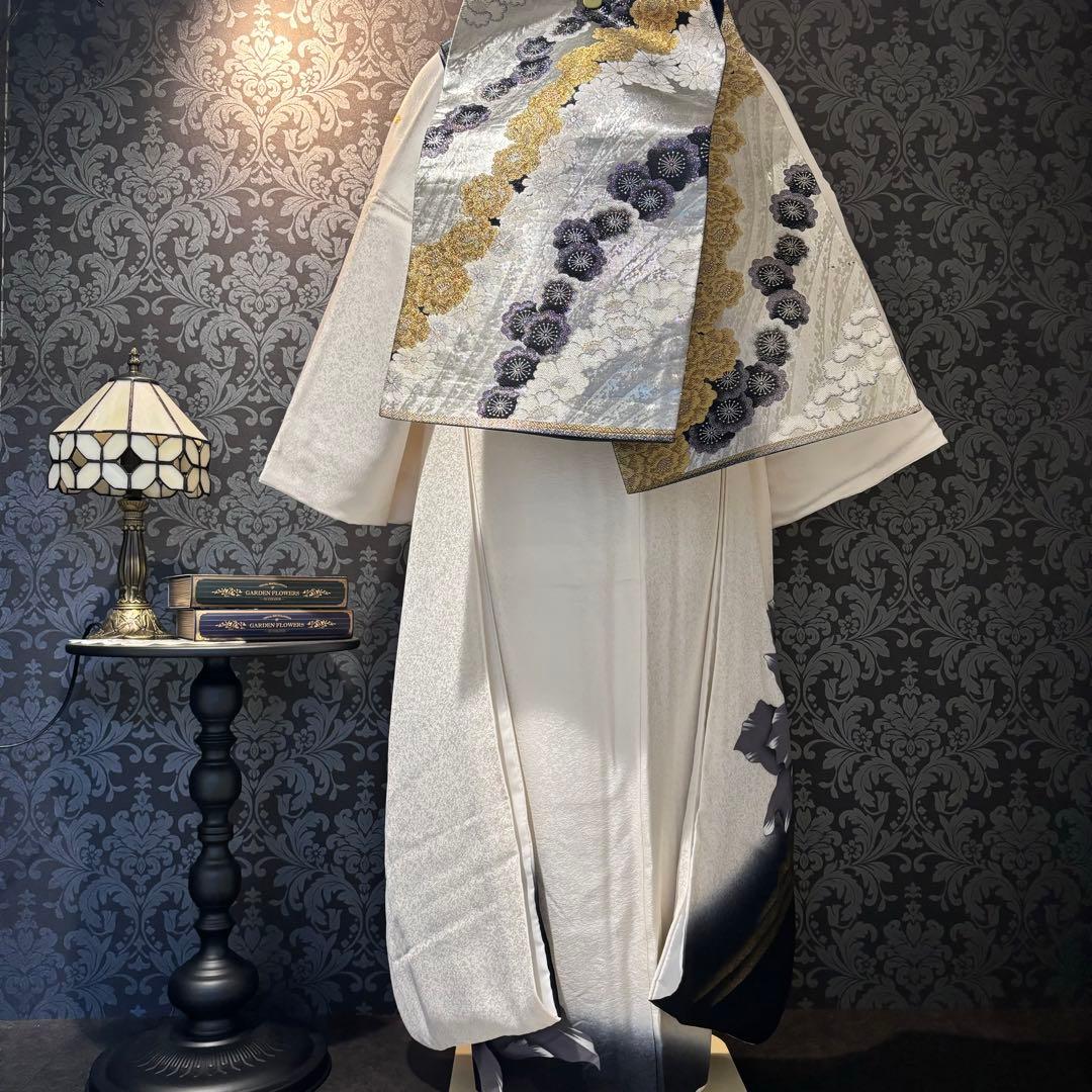 美品　白地　大柄　染分け　金彩　逸品　振袖　フルセット 振り袖