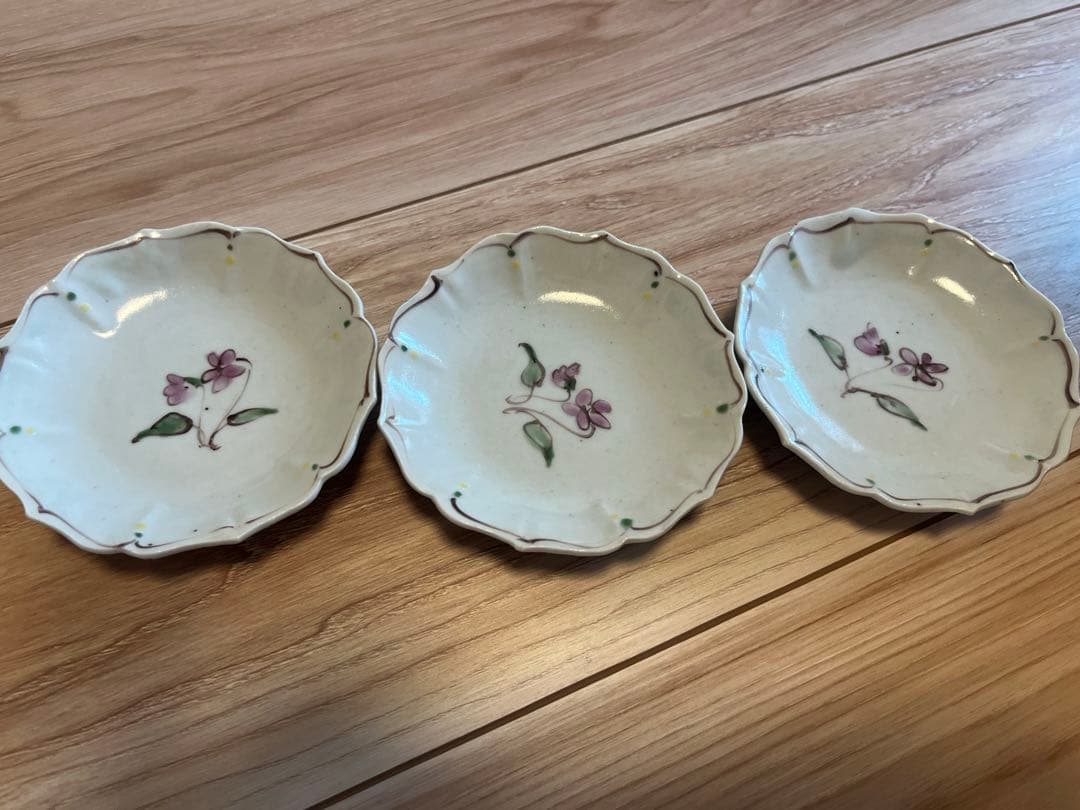 佐藤もも子さん　すみれ　小皿3枚セット