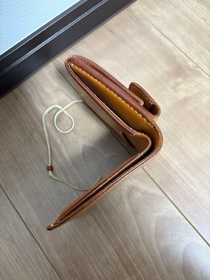 ゴローズ　二つ折り財布