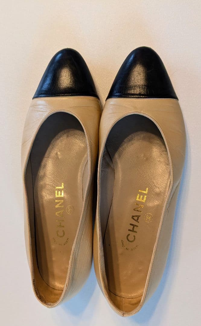 CHANEL　バイカラー　フラット　ポインテッドトゥ