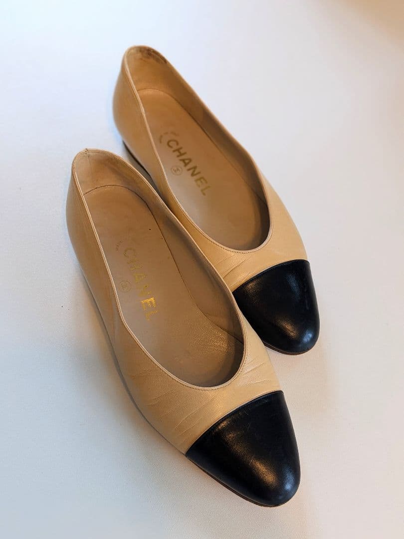 CHANEL　バイカラー　フラット　ポインテッドトゥ
