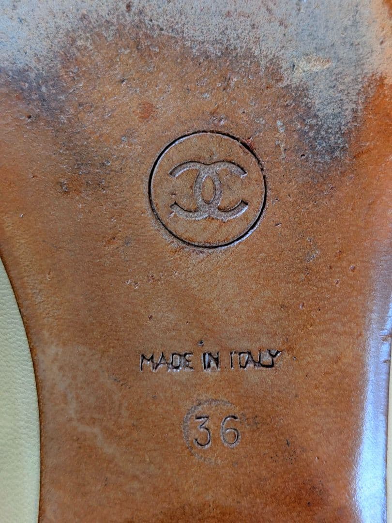 CHANEL　バイカラー　フラット　ポインテッドトゥ