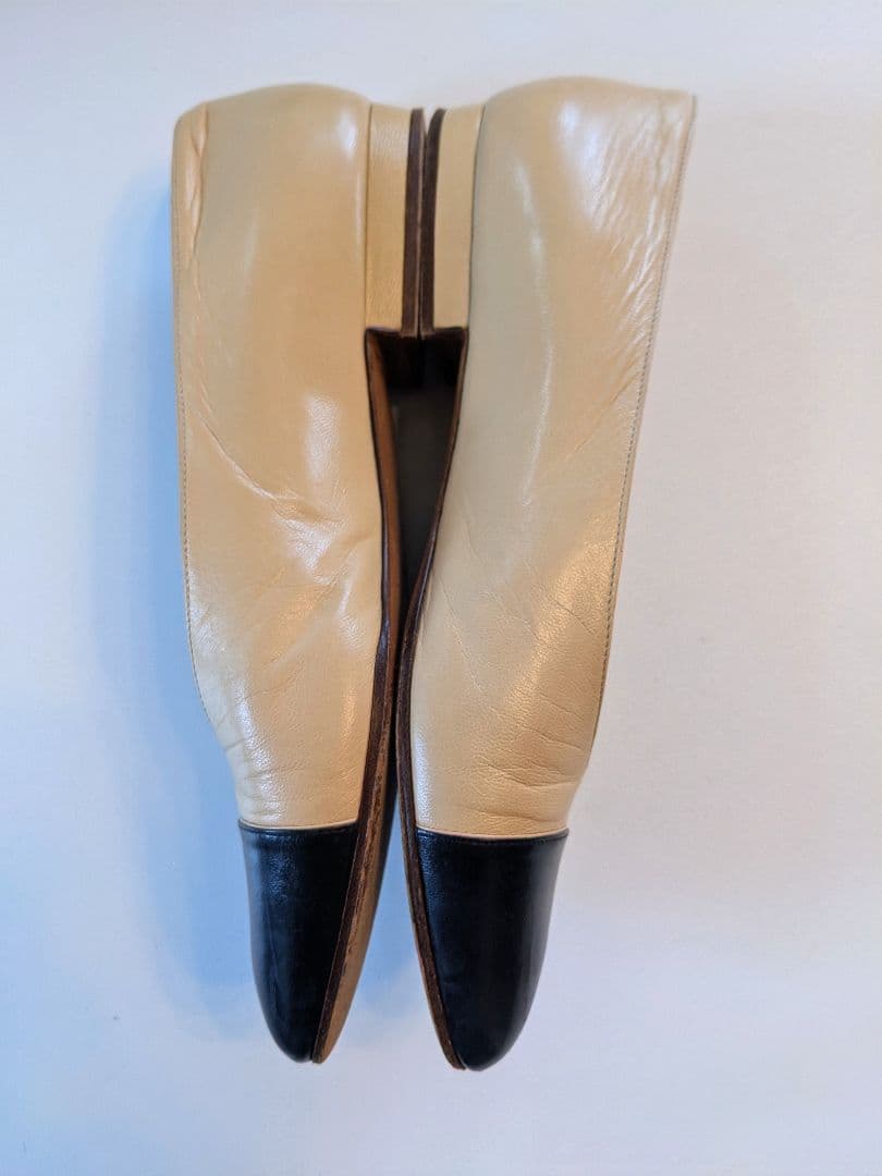 CHANEL　バイカラー　フラット　ポインテッドトゥ