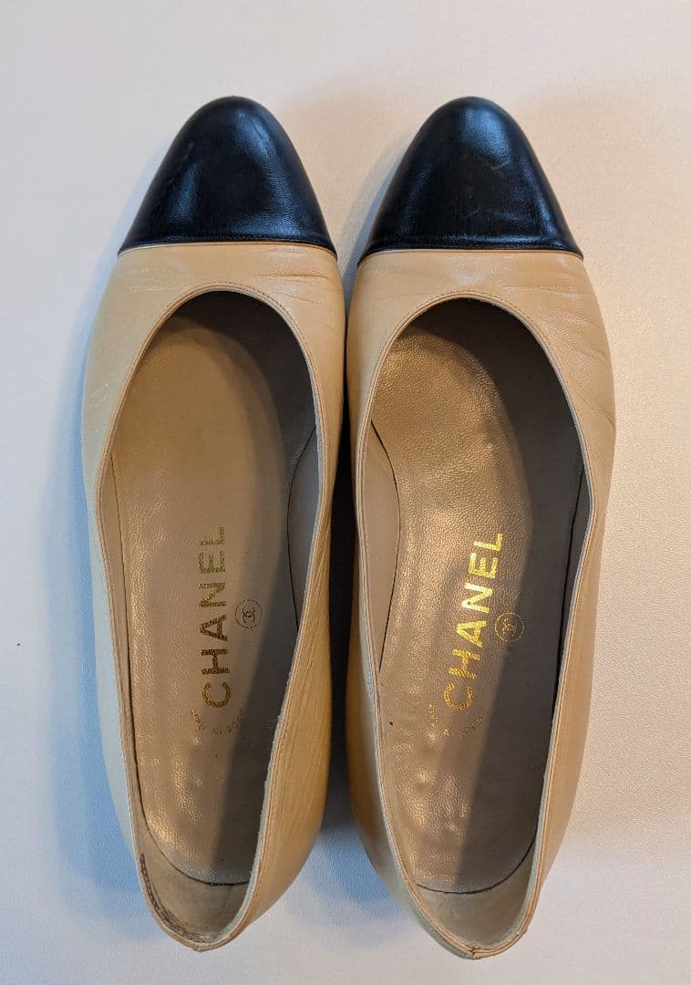 CHANEL　バイカラー　フラット　ポインテッドトゥ