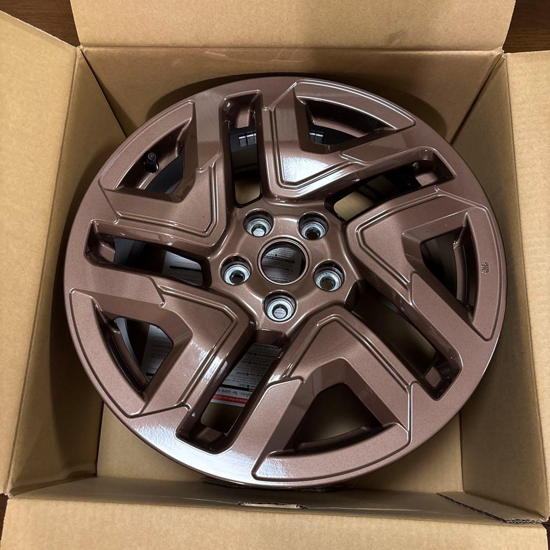 新型SLフォレスター純正ブラウン 18インチ ホイール 5本スポーク3本目