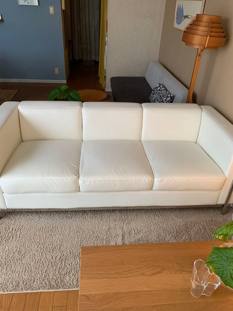 ルコルビジェ　3人掛けソファ