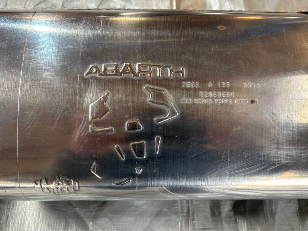 アバルト124 スパイダー　RECORDMONZA レコードモンツァ マフラー