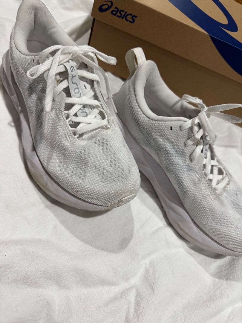 アシックス (ASICS) NOVABLAST 5 (ノヴァブラスト 5)