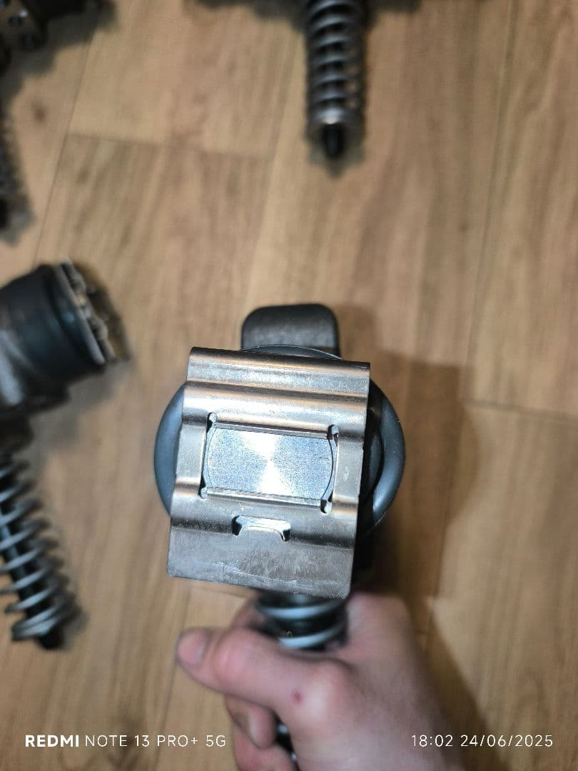 日野純正エキスパンダー4個セット