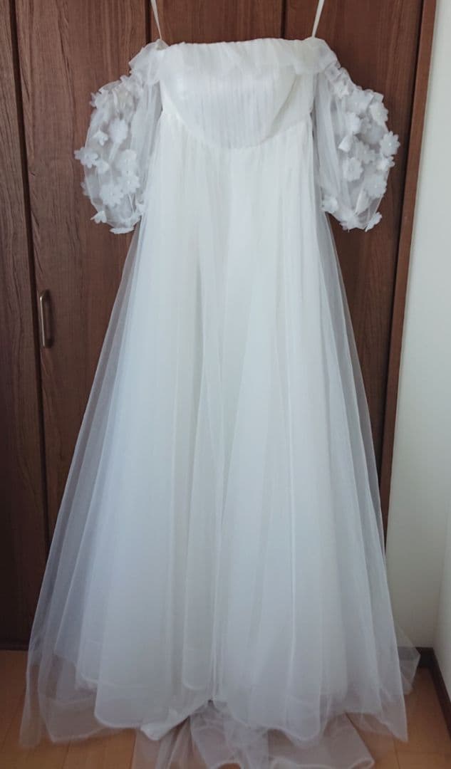 フラワー袖ウェディングドレス エンパイア（マタニティ対応）