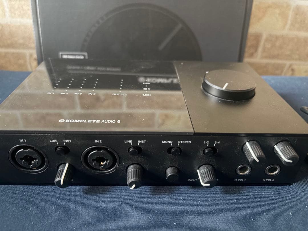 DTM・DAW KOMPLETE AUDIO6 MK2 NativeInstruments