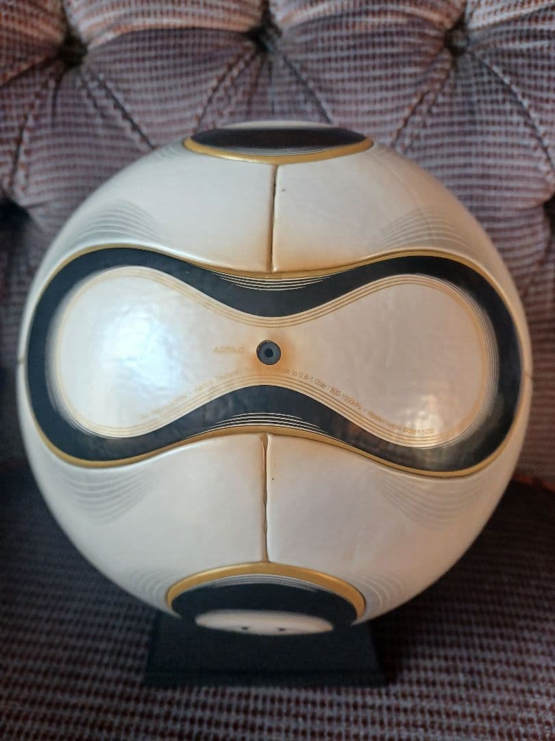 チームガイストサッカーボール5号