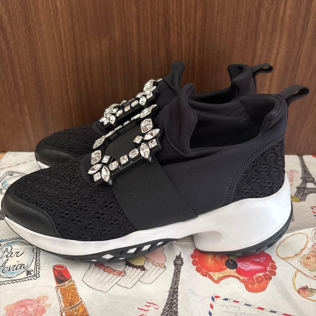 正規品♡ロジェヴィヴィエ　スニーカー　ビジュー付きブラックスニーカー　37