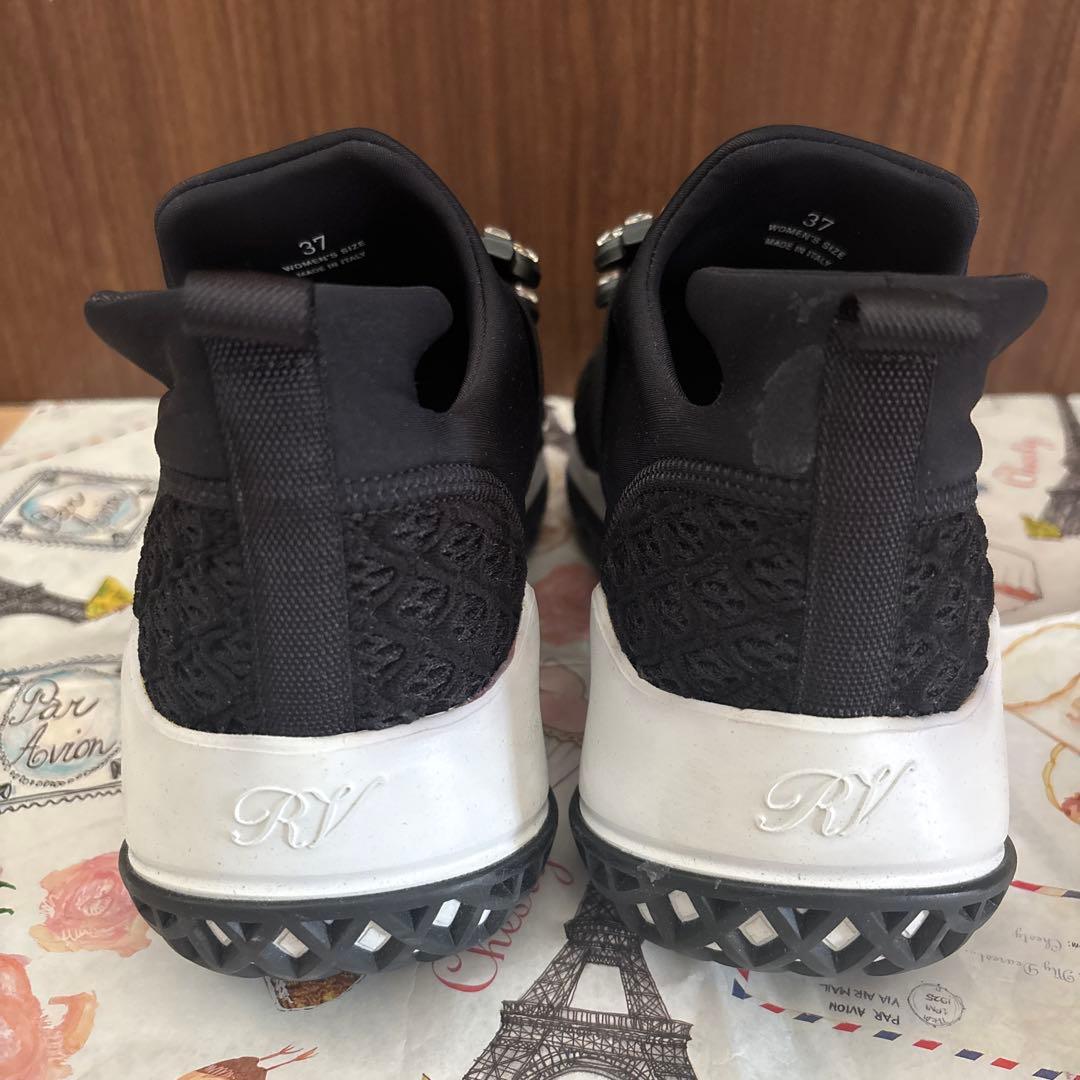 正規品♡ロジェヴィヴィエ　スニーカー　ビジュー付きブラックスニーカー　37