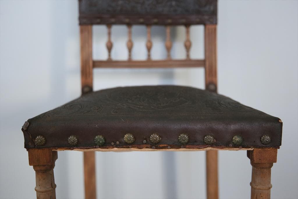 フランスアンティーク木製アンリ2世様式ダイニングチェア/レザー(90-111)