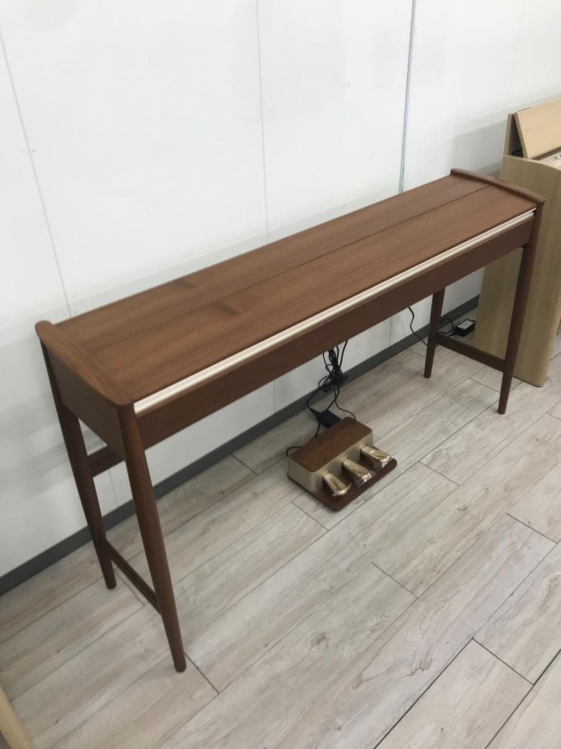 ★71321【電子ピアノ】ROLAND　KF10　19年製