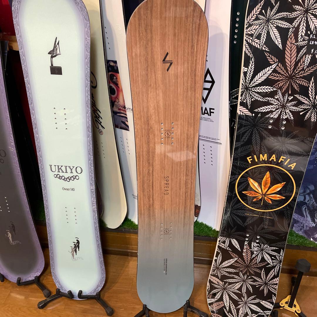 【送料無料】スプレッド SPREAD スノーボード 板 レディース LTV