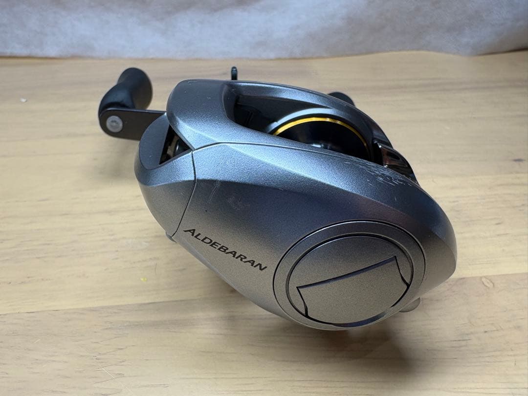 SHIMANO 09アルデバラン Mg7 右巻き