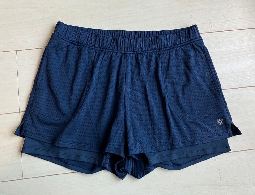 Lijaリージャ＊ネイビー メッシュレイヤードのショートパンツ＊シルエットが綺麗