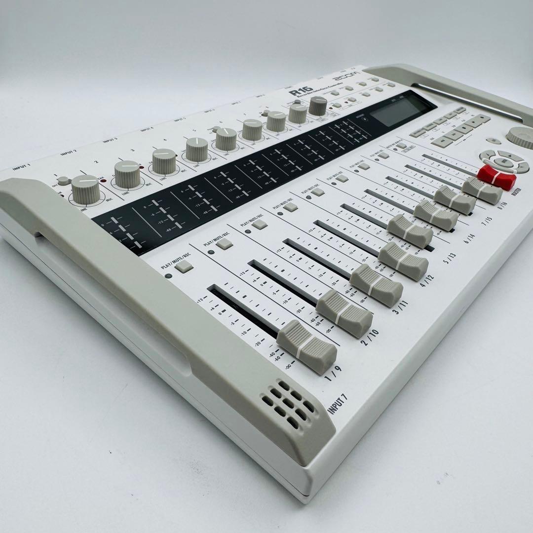 Zoom R16 マルチトラックレコーダー/オーディオインターフェース