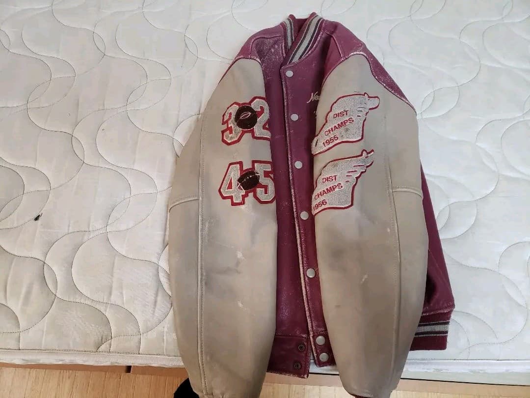 EYELASH AVIREX（アヴィレックス）オールレザー　スタジャン