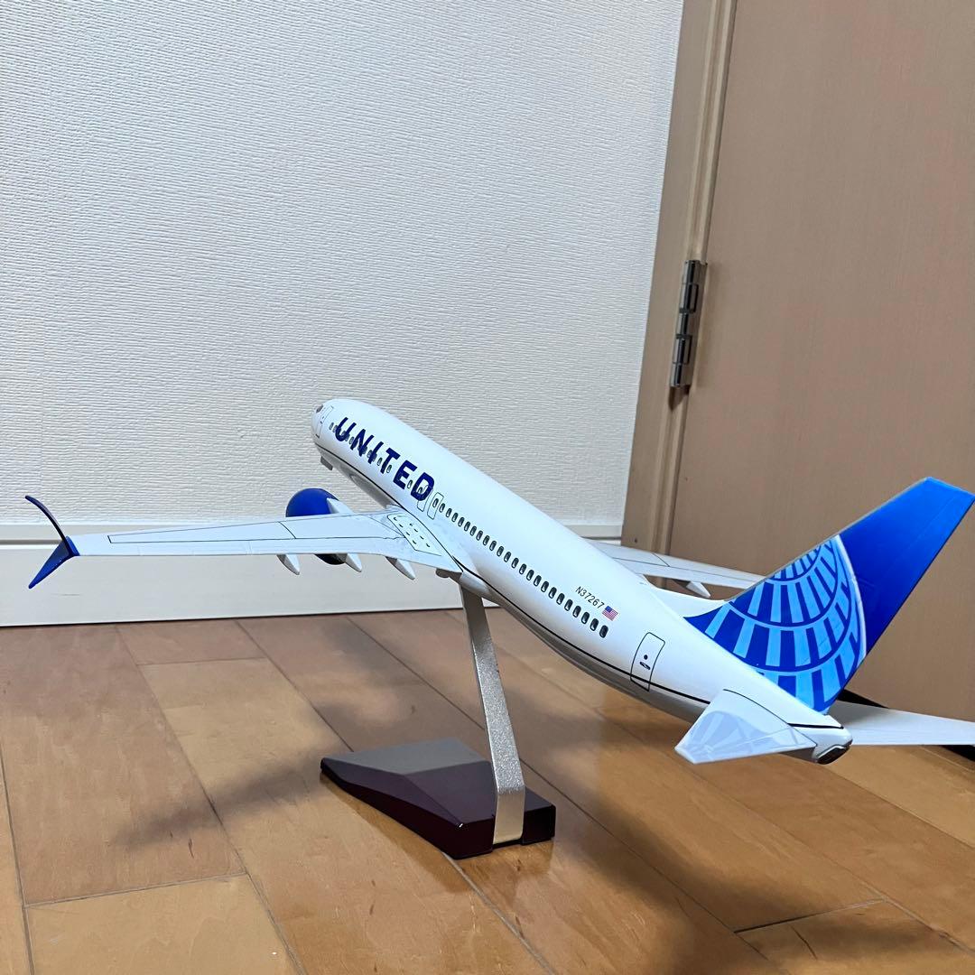 ユナイテッド航空　模型　デスクトップモデル