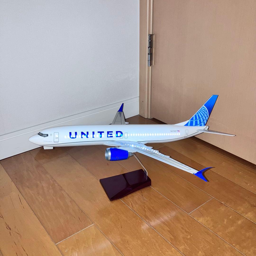 ユナイテッド航空　模型　デスクトップモデル