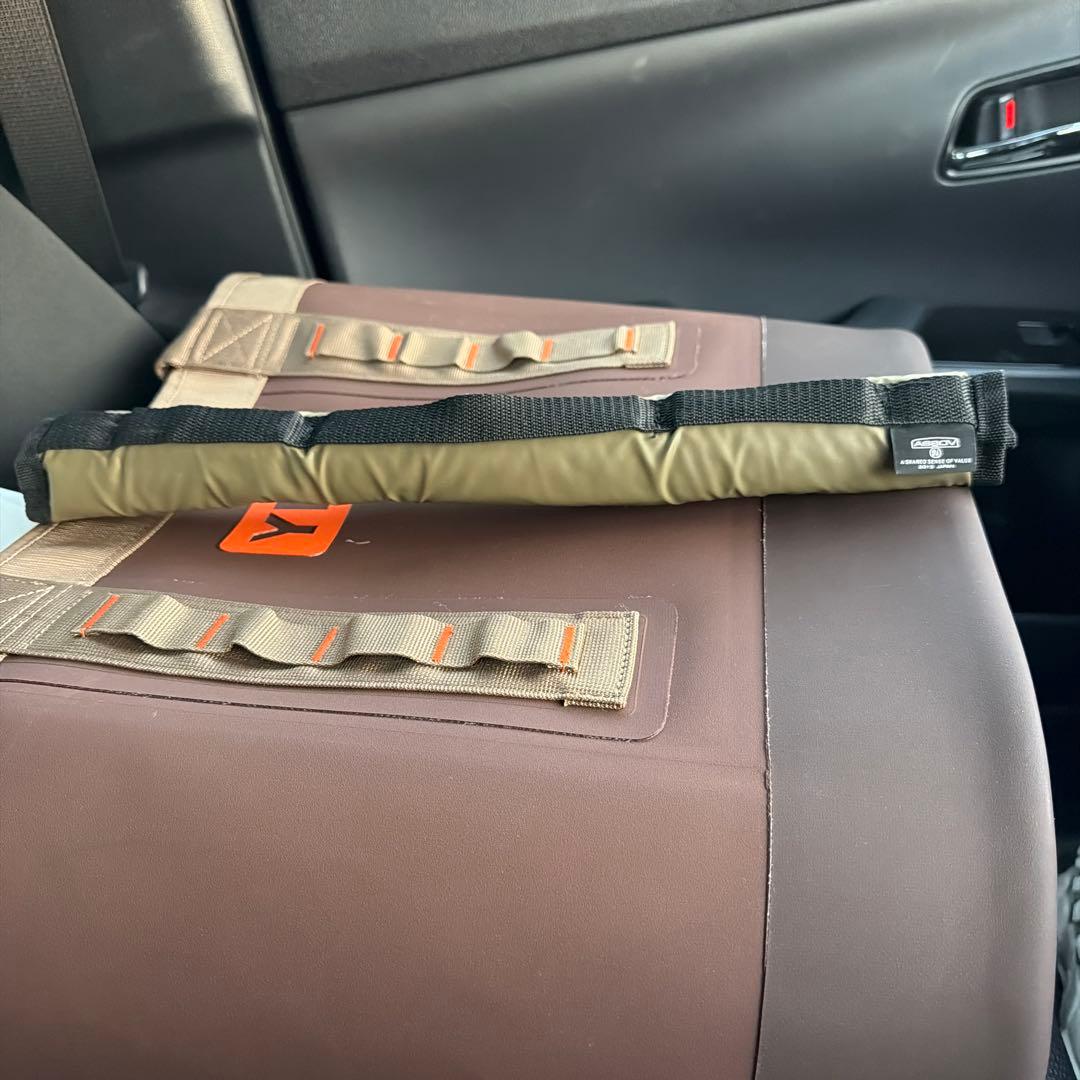 アッソブローバーチェア⭐︎ハイバック、カーキ⭐︎シート、肘掛けのみ