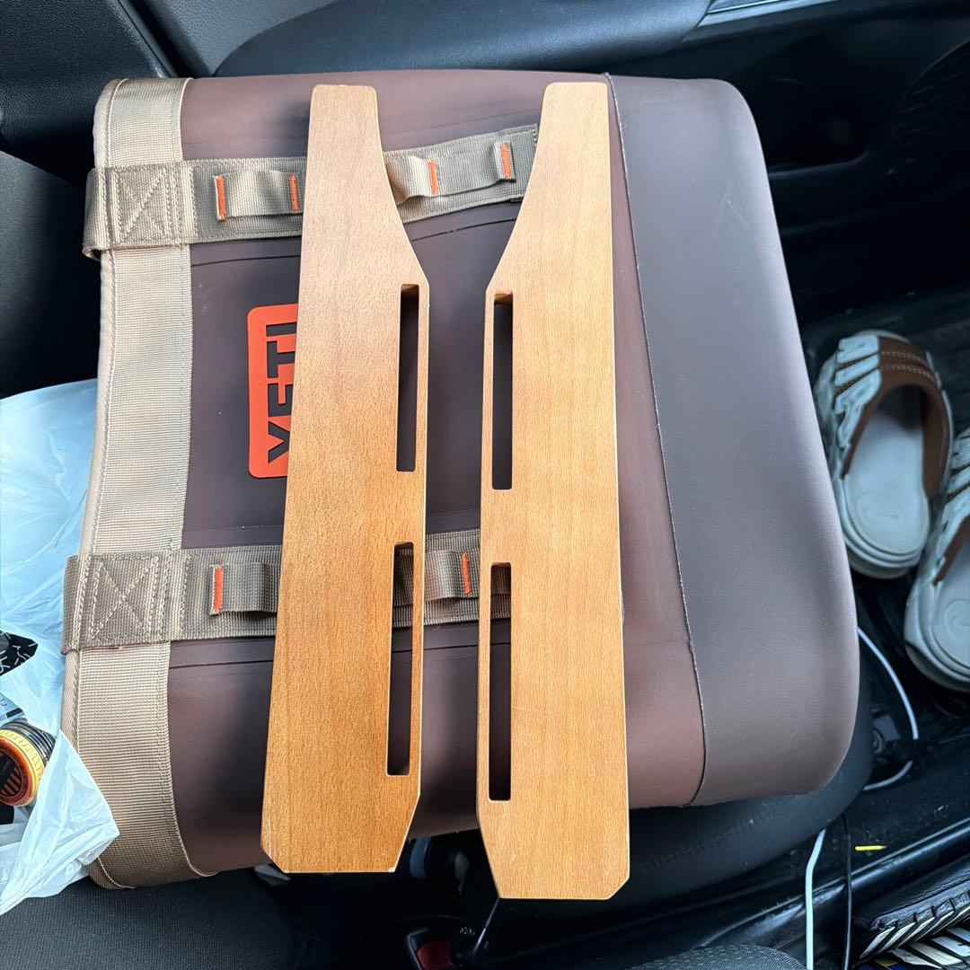 アッソブローバーチェア⭐︎ハイバック、カーキ⭐︎シート、肘掛けのみ