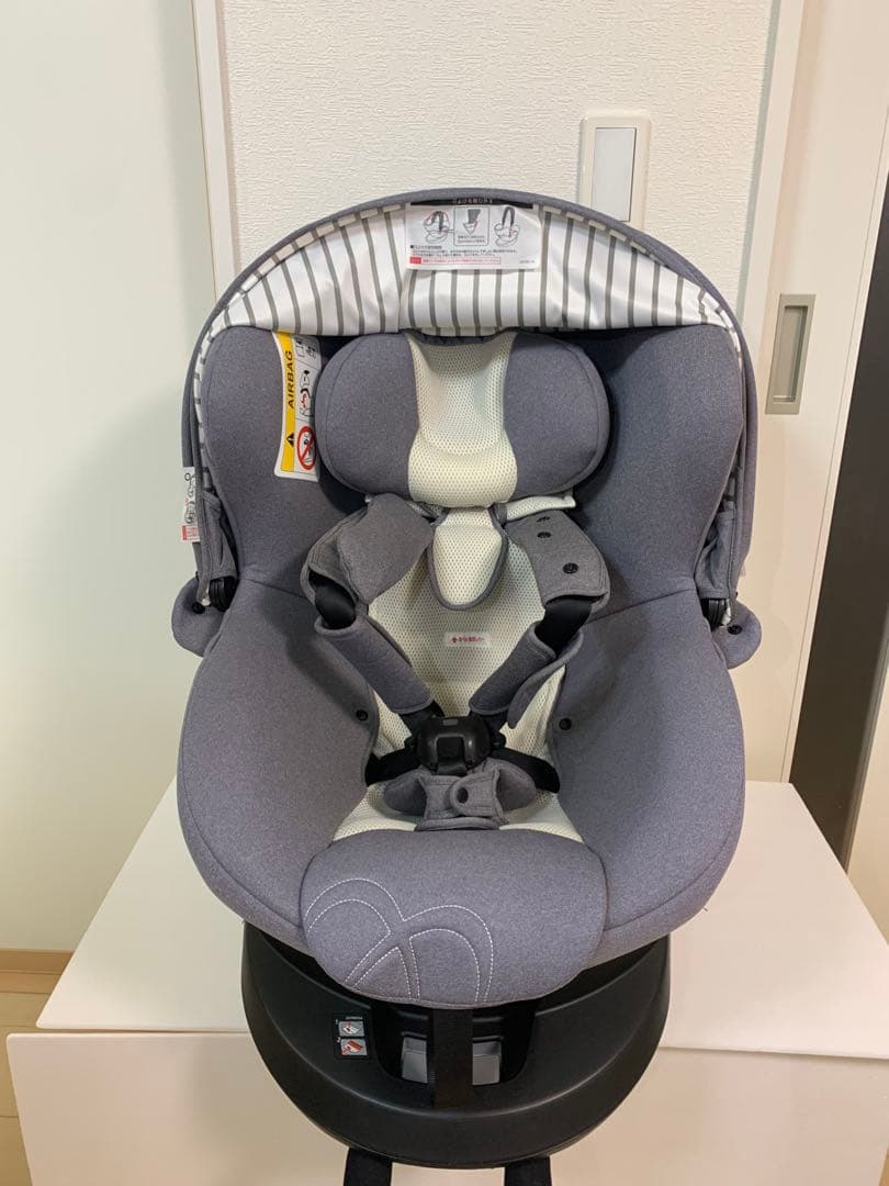 22年式　エールべべ　チャイルドシート クルット5iプレミアム グレーラテ