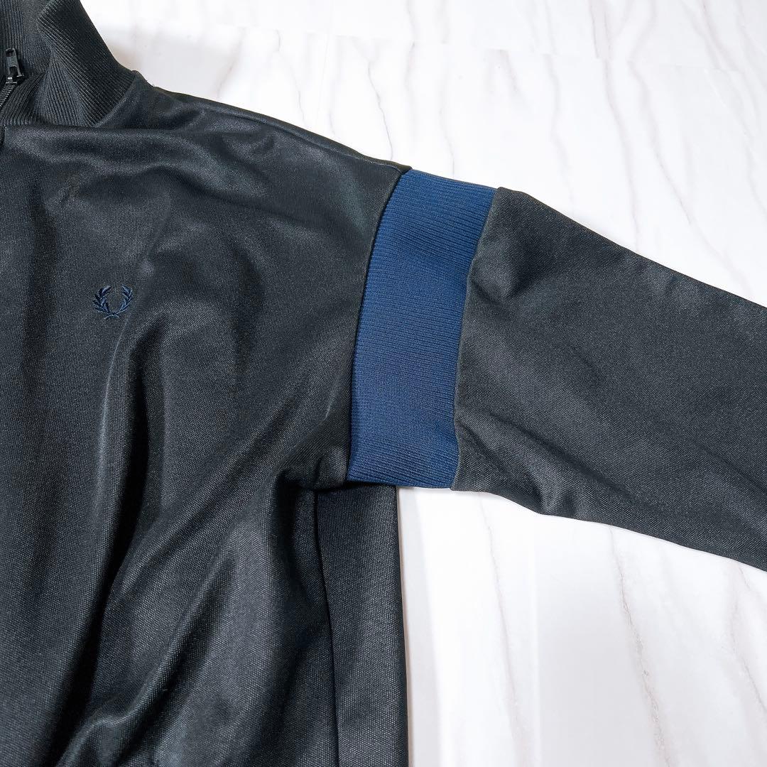 《美品》FRED PERRY ジップアップワンピース ジャージ 黒 UK10
