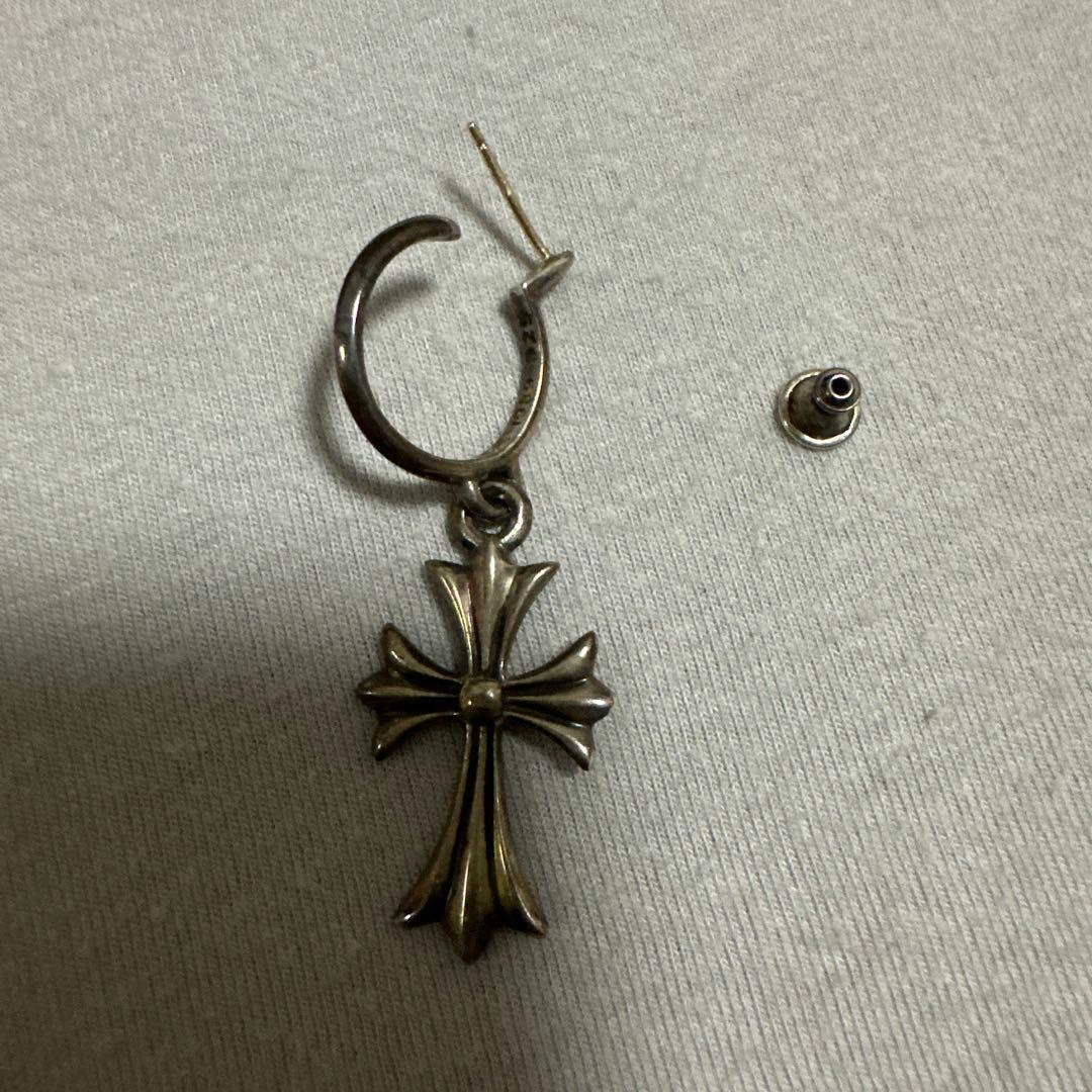 クロムハーツ　タイニーCHクロス フープピアス(片耳用)