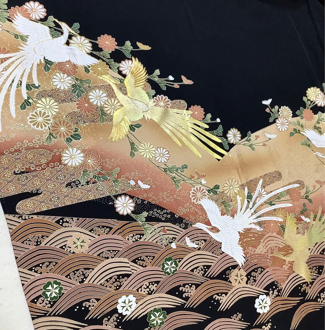 正絹黒留袖　作家物　駒刺繍　飛鳥流水草花文　⑦( 訪問着、紬、袋帯なども出品)