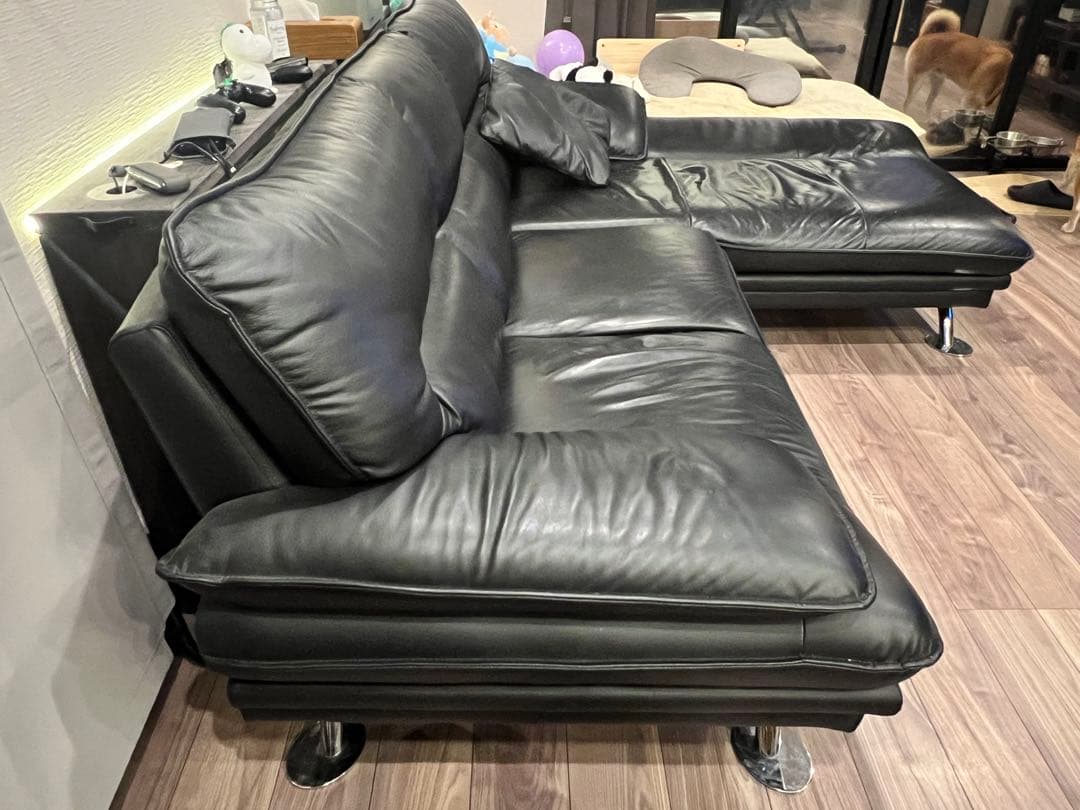 交渉可:ニトリ　本革カウチソファー黒　3人掛け左コーナー　ロゾ4クッション2個