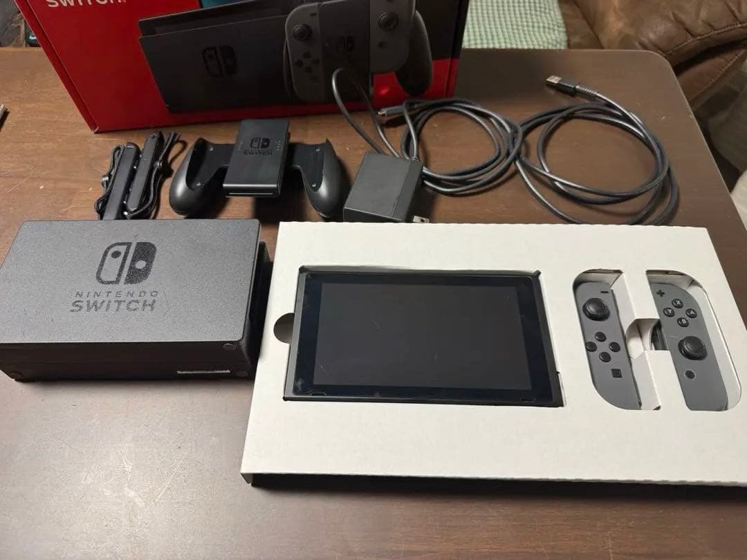Nintendo Switch 本体セット（グレー）動作OK／付属品＋ケース付き