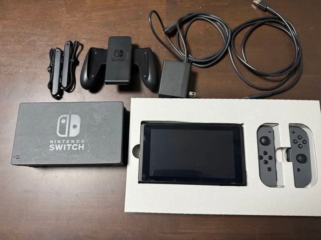 Nintendo Switch 本体セット（グレー）動作OK／付属品＋ケース付き