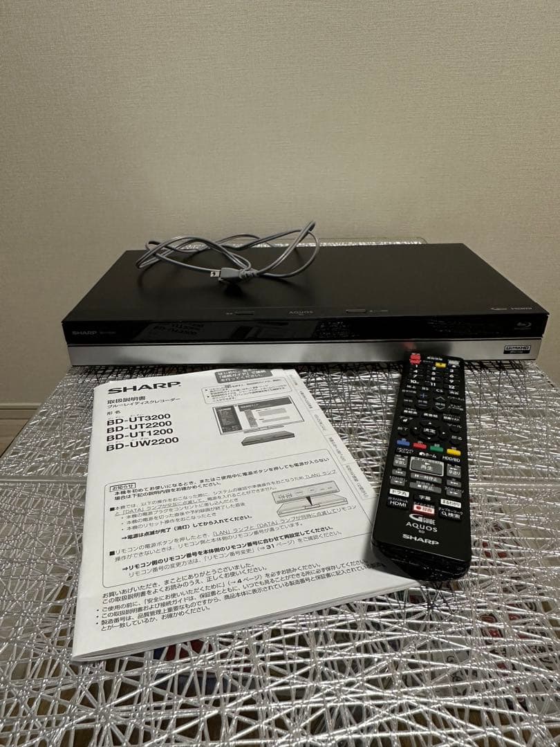 ULTRA HD 3TB シャープ　ブルーレイレコーダー　BD-UT3200