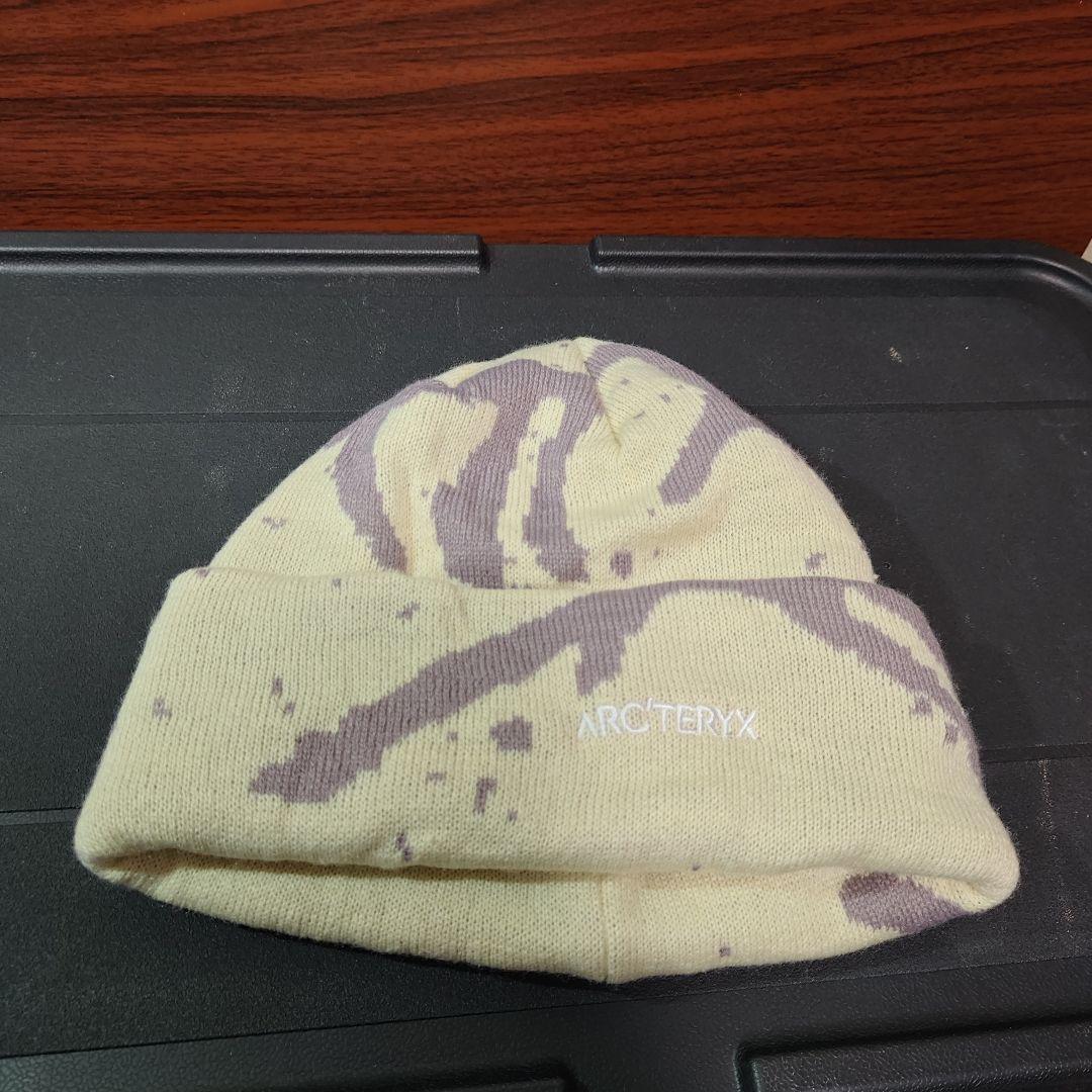 三*黒様 ARC'TERYX アークテリクス ニット帽 ベージュ Grotto