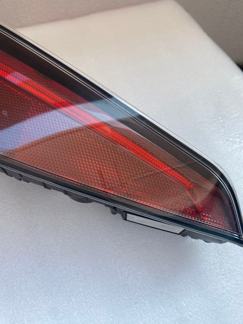 【プリウス50系】純正リアコンビネーションランプ左右セット テールランプ