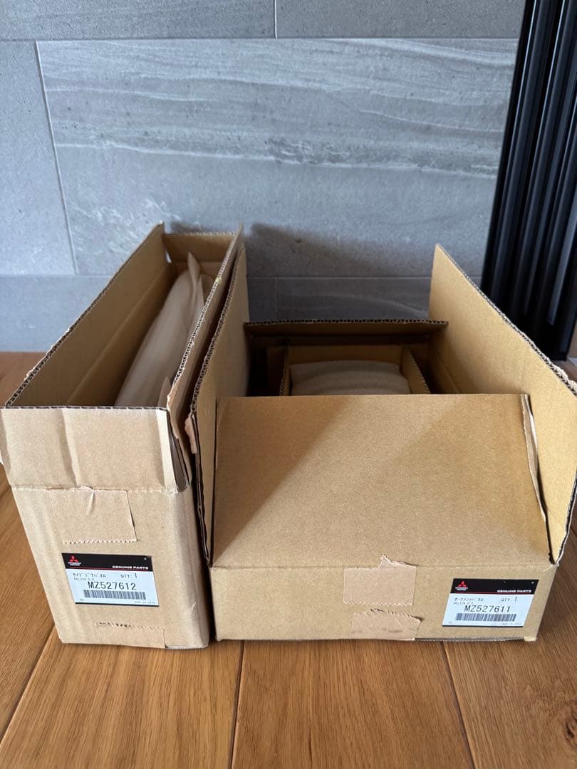 デリカD5 CHAMONIX シャモニー　アクセントパネル　新車外し