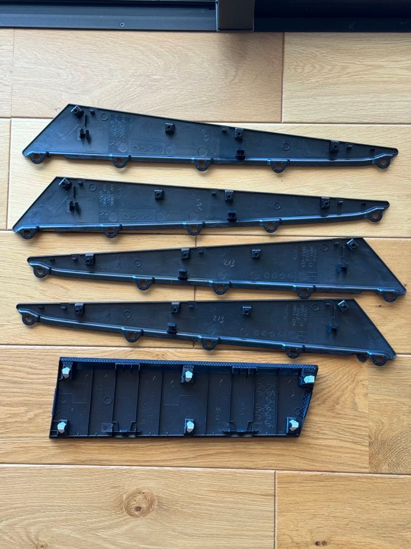 デリカD5 CHAMONIX シャモニー　アクセントパネル　新車外し